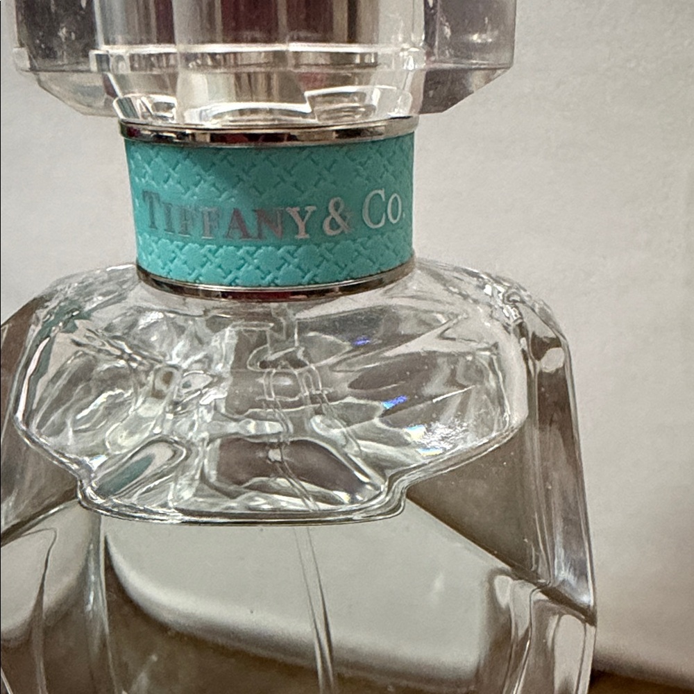 Tiffany & Co. Eau De Parfum 2.5 oz and Body Lotion gift set - Picture 5 of 14